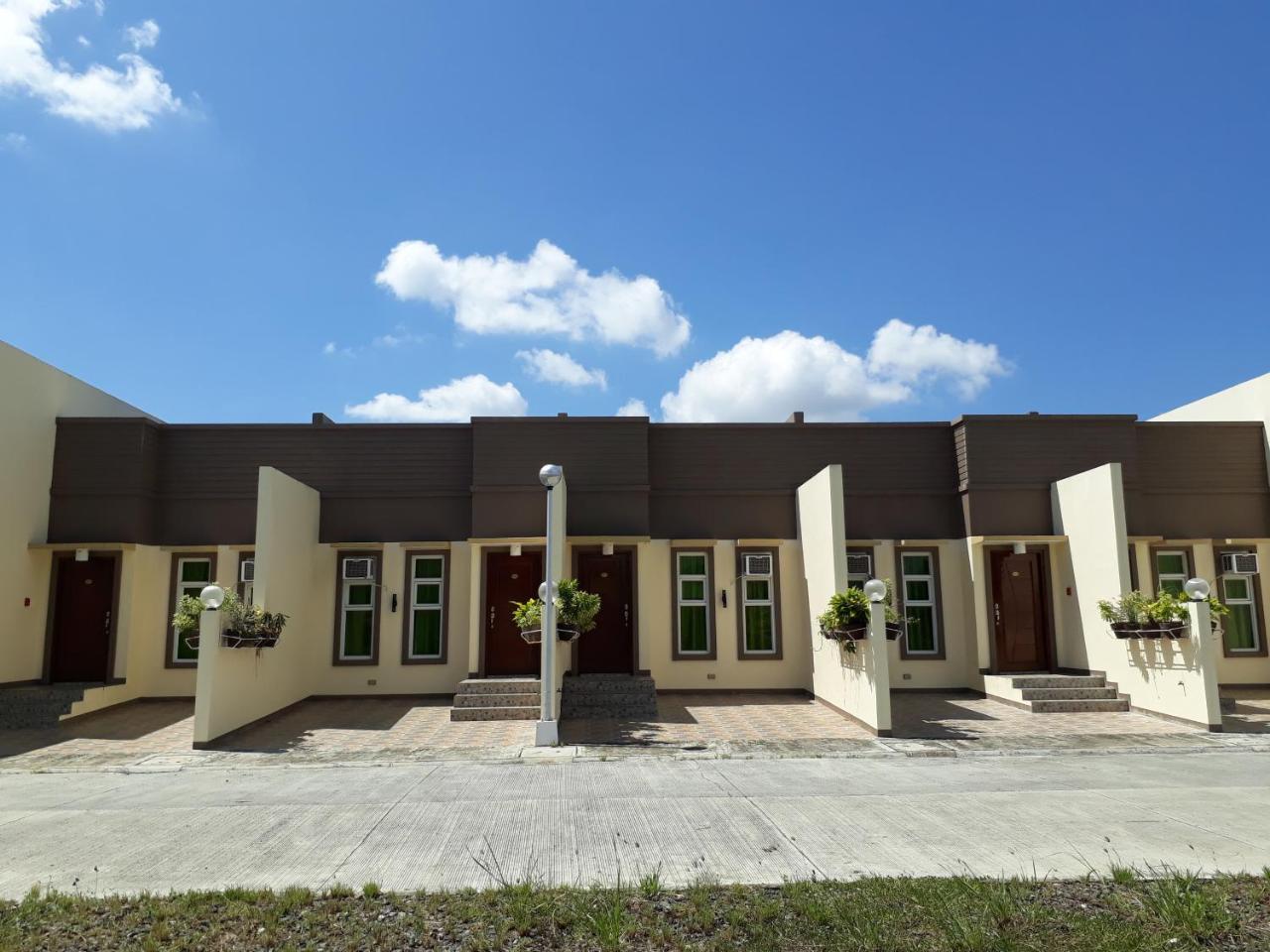 Sea Garden Resort Iloilo Pavia Exterior foto